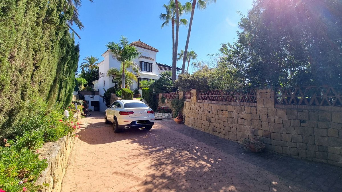 Te koop Vrijstaande Villa Costa Del Sol El Rosario € 2.900.000,-