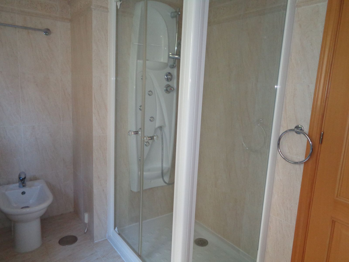 Te koop Middle Floor Apartment Costa Del Sol Benahavís € 469.000,-