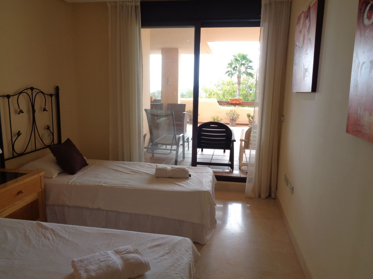Te koop Middle Floor Apartment Costa Del Sol Benahavís € 469.000,-