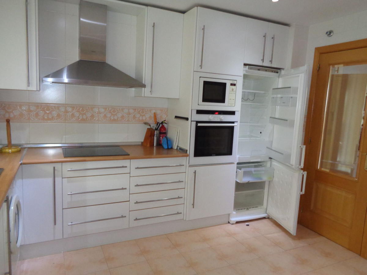 Te koop Middle Floor Apartment Costa Del Sol Benahavís € 469.000,-