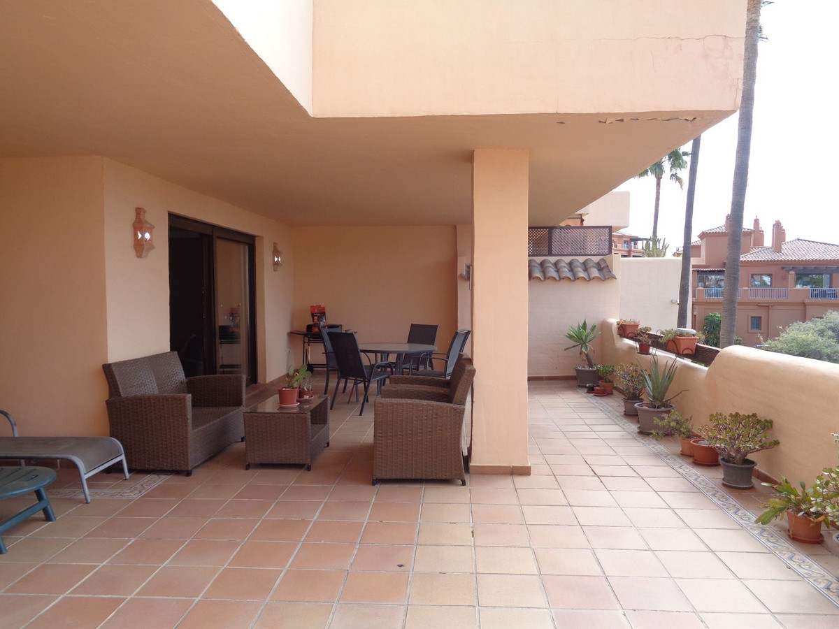 Te koop Middle Floor Apartment Costa Del Sol Benahavís € 469.000,-