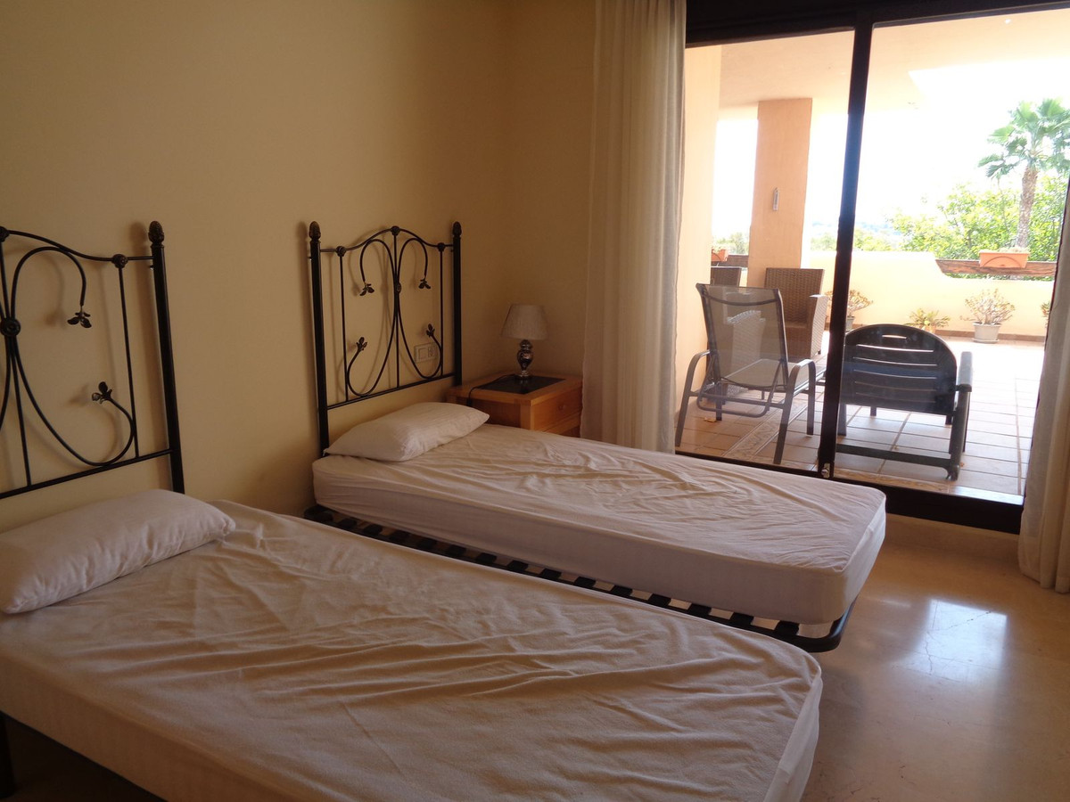 Te koop Middle Floor Apartment Costa Del Sol Benahavís € 469.000,-