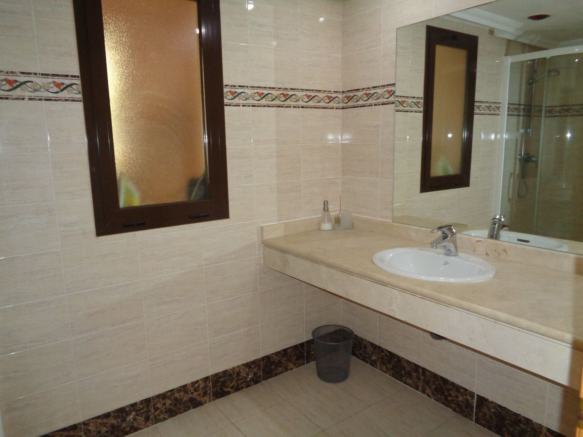 Te koop Middle Floor Apartment Costa Del Sol Benahavís € 469.000,-