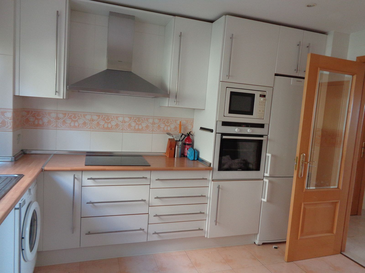 Te koop Middle Floor Apartment Costa Del Sol Benahavís € 469.000,-