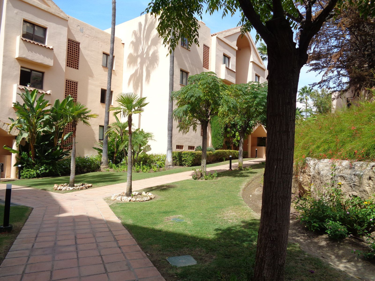 Te koop Middle Floor Apartment Costa Del Sol Benahavís € 469.000,-