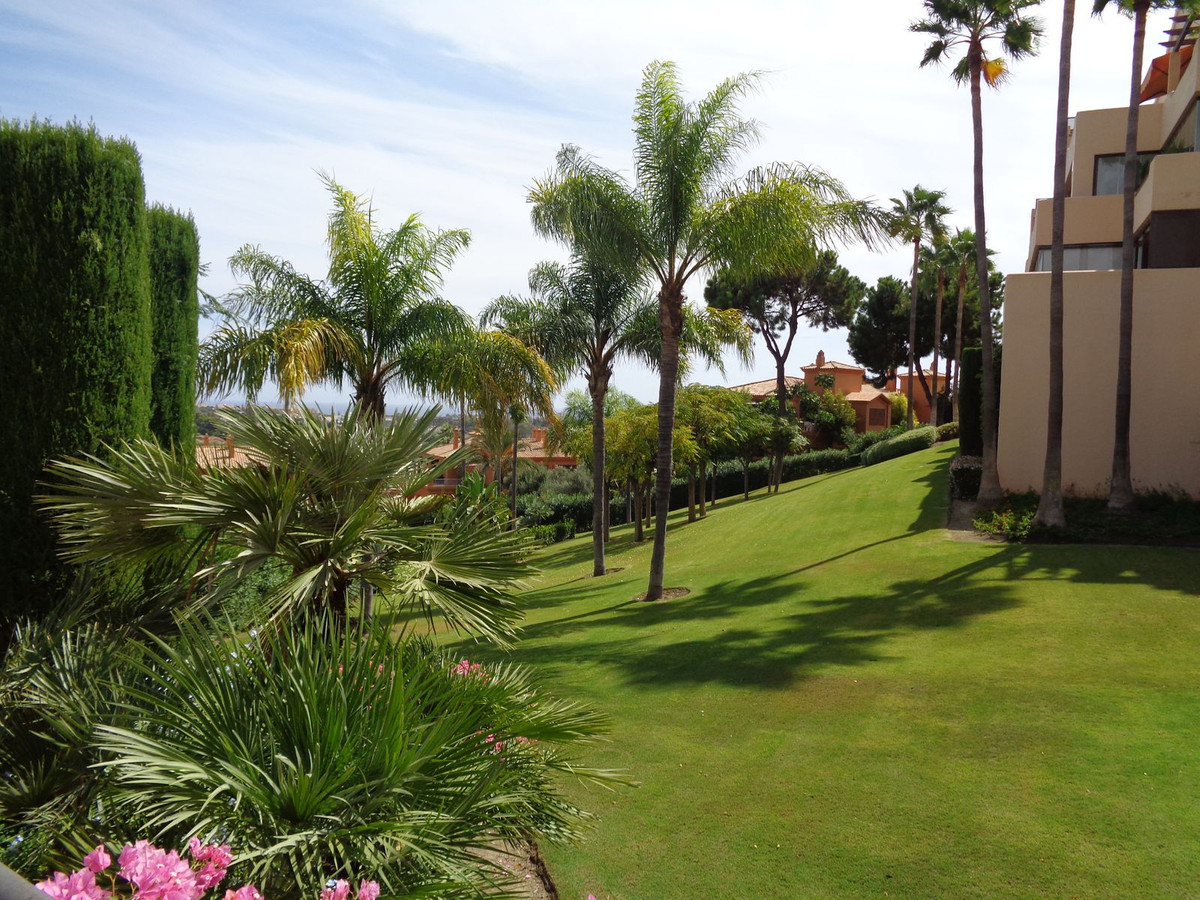 Te koop Middle Floor Apartment Costa Del Sol Benahavís € 469.000,-