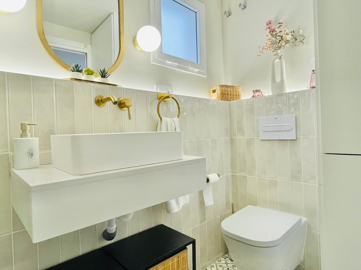 Te koop Middle Floor Apartment Costa Del Sol Málaga € 289.000,-