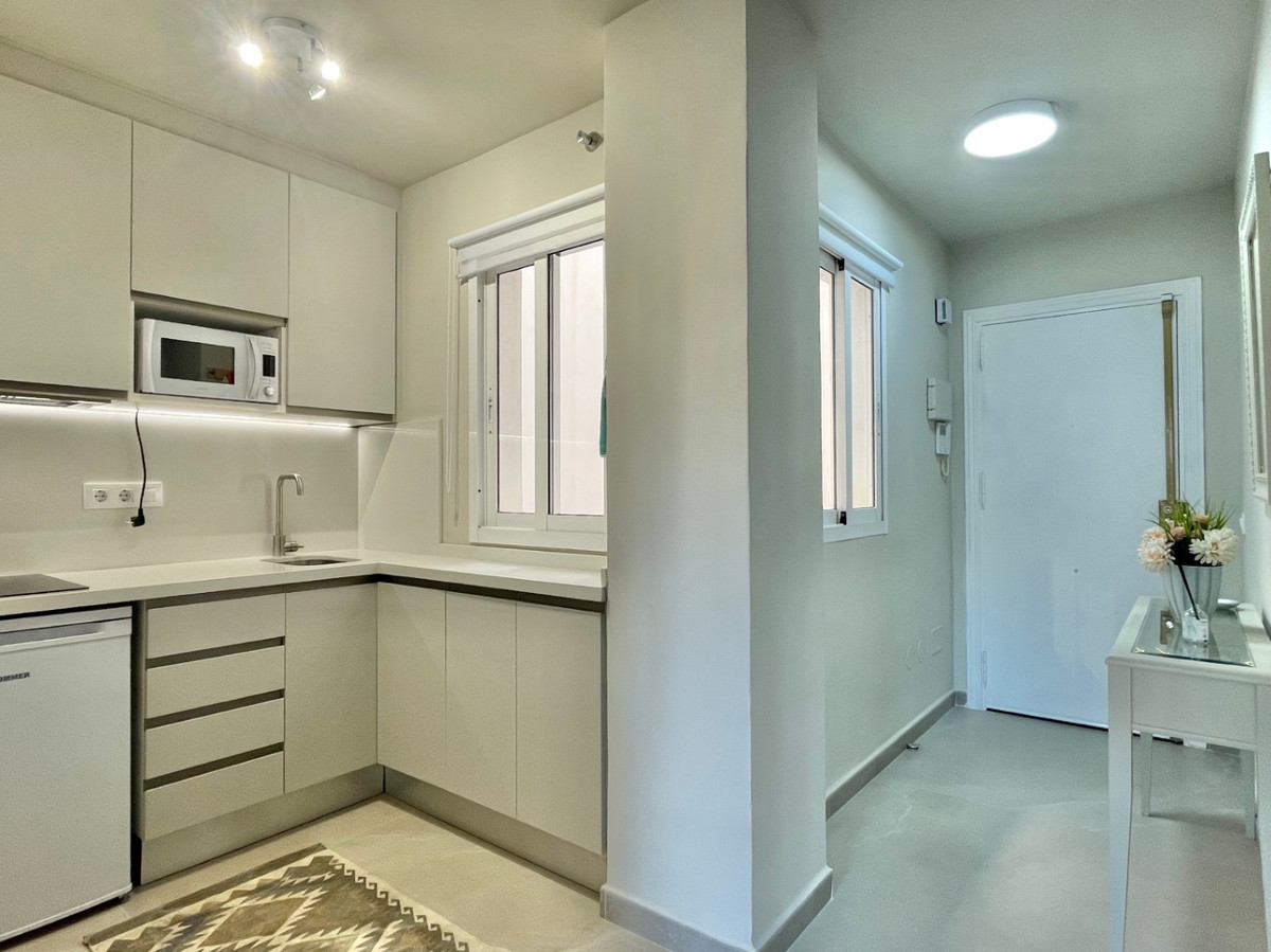 Te koop Middle Floor Apartment Costa Del Sol Málaga € 289.000,-