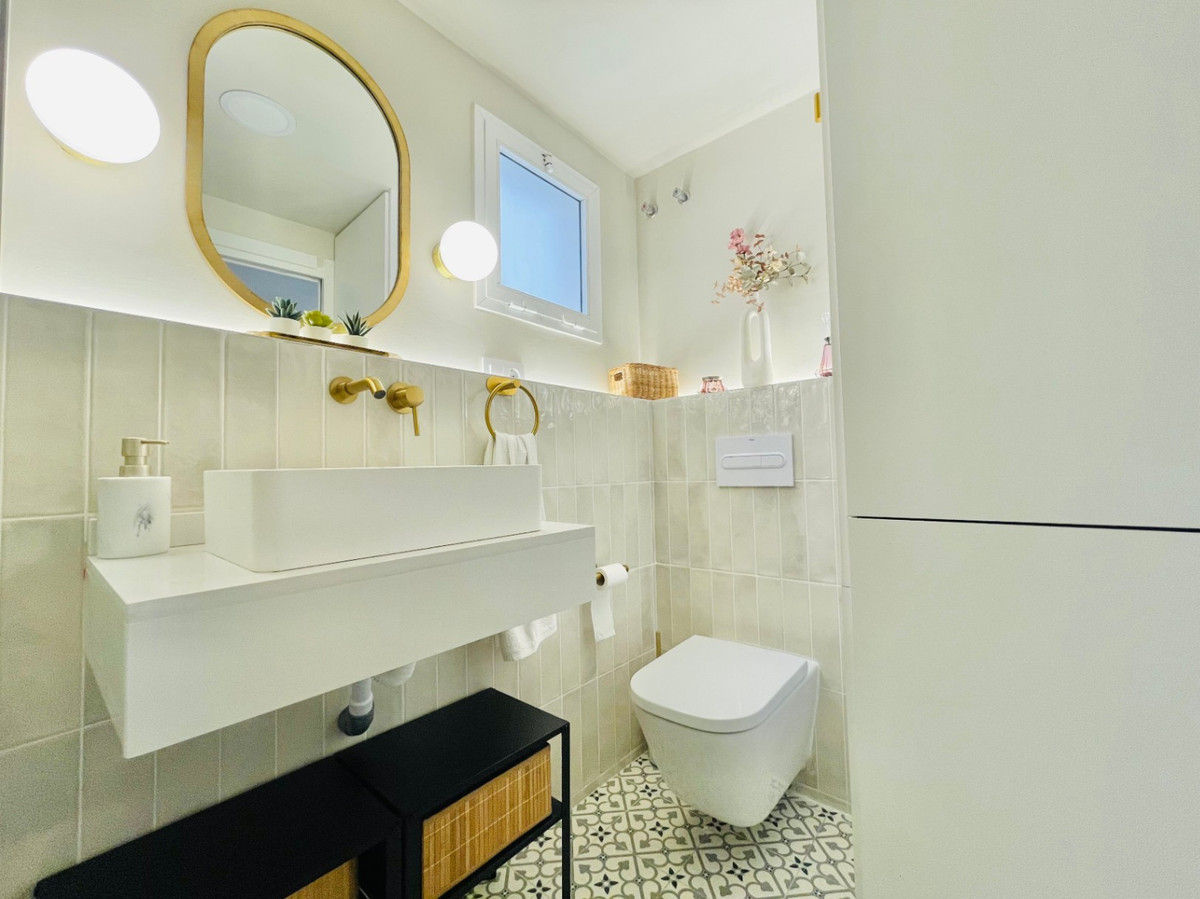 Te koop Middle Floor Apartment Costa Del Sol Málaga € 289.000,-