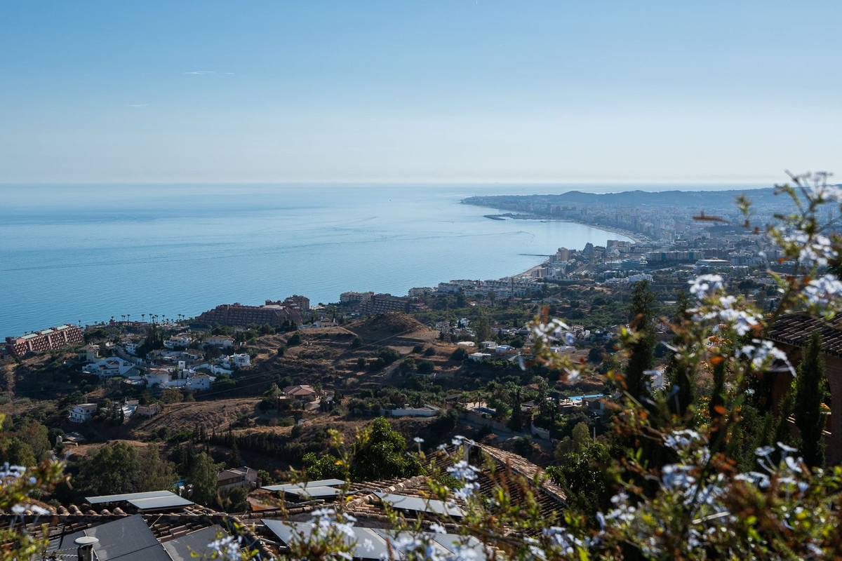 Te koop Vrijstaande Villa Costa Del Sol Benalmadena € 995.000,-