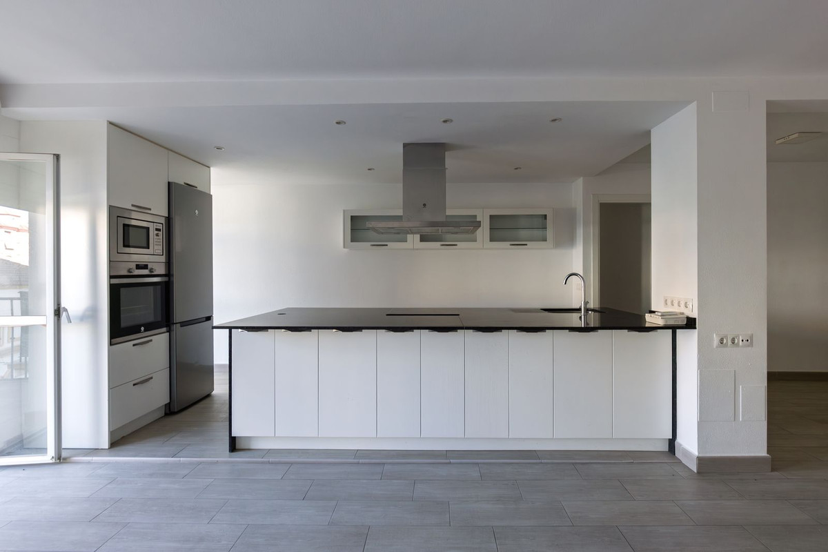 Te koop Middle Floor Apartment Costa Del Sol Fuengirola € 369.000,-