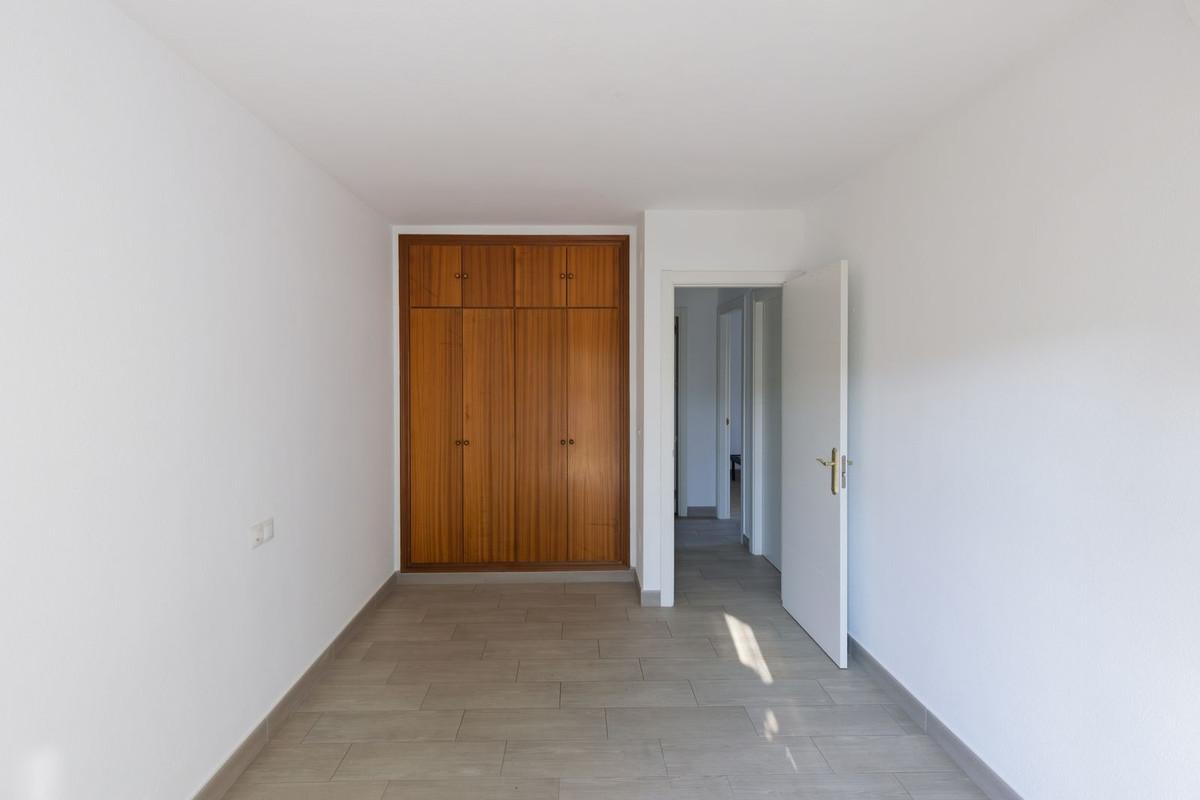 Te koop Middle Floor Apartment Costa Del Sol Fuengirola € 369.000,-