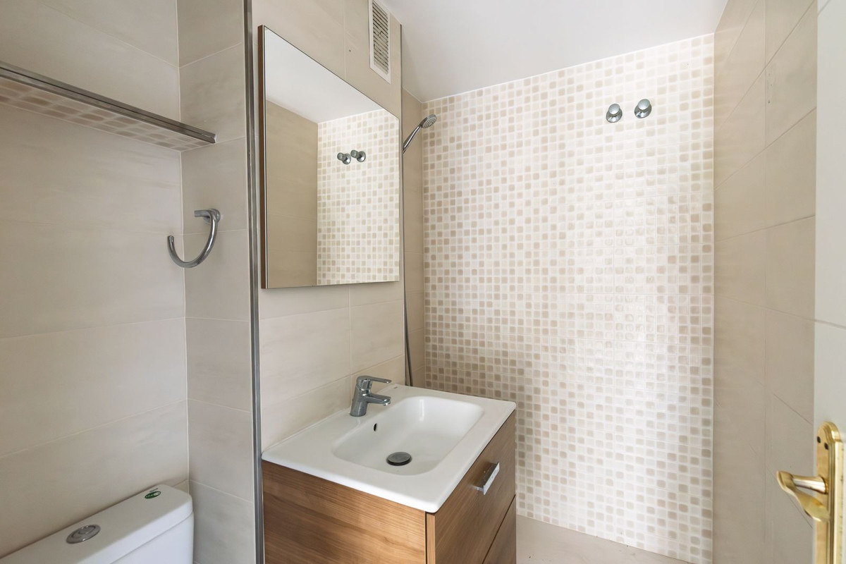 Te koop Middle Floor Apartment Costa Del Sol Fuengirola € 369.000,-