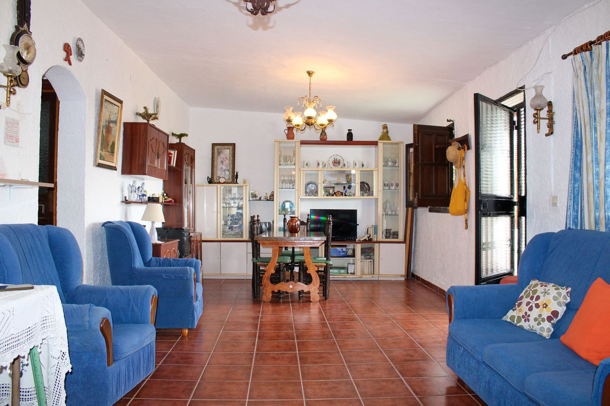 Te koop Vrijstaande Villa Costa Del Sol Nerja € 349.000,-