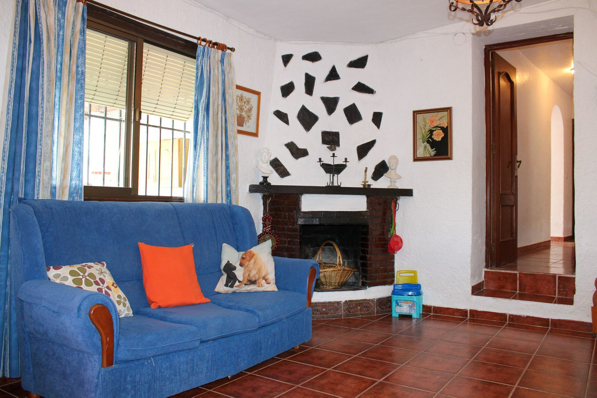 Te koop Vrijstaande Villa Costa Del Sol Nerja € 349.000,-