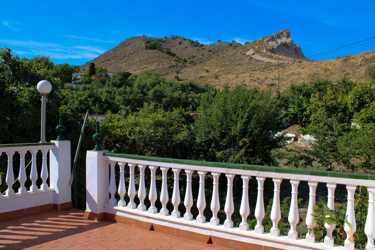 Te koop Vrijstaande Villa Costa Del Sol Nerja € 349.000,-