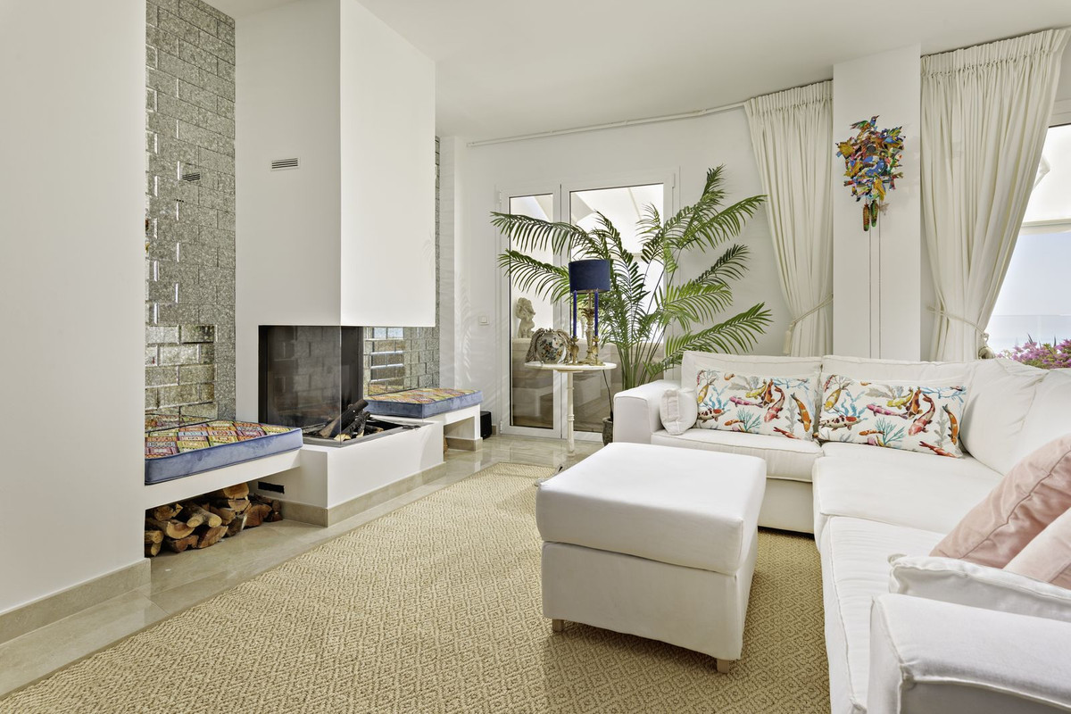 Te koop Penthouse Duplex Costa Del Sol Altos De Los Monteros € 980.000,-