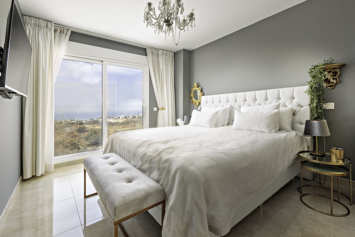 Te koop Penthouse Duplex Costa Del Sol Altos De Los Monteros € 980.000,-