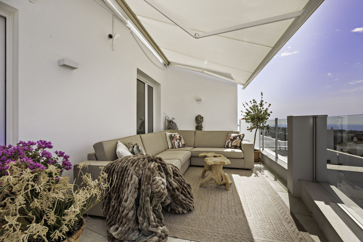 Te koop Penthouse Duplex Costa Del Sol Altos De Los Monteros € 980.000,-