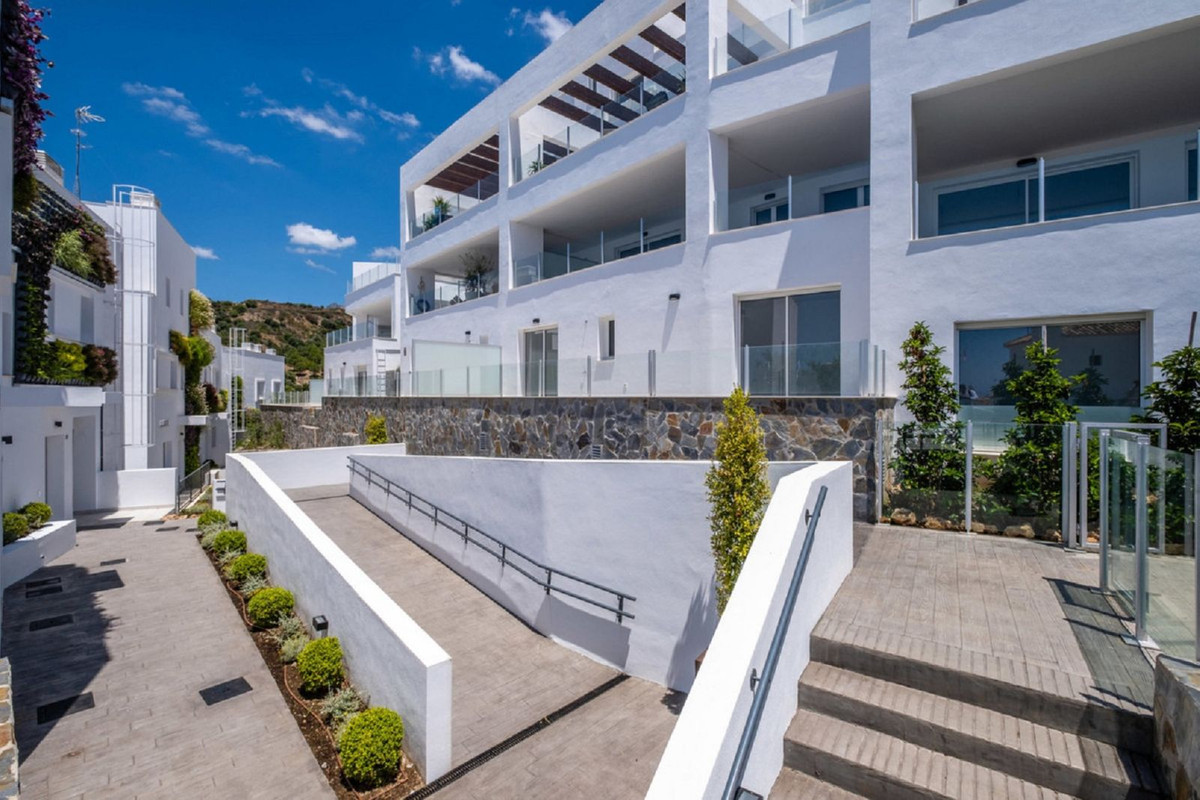 Te koop Penthouse Duplex Costa Del Sol Altos De Los Monteros € 980.000,-