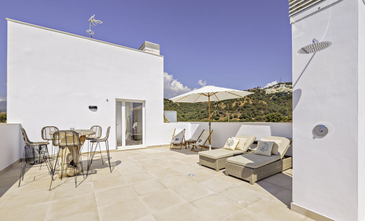 Te koop Penthouse Duplex Costa Del Sol Altos De Los Monteros € 980.000,-