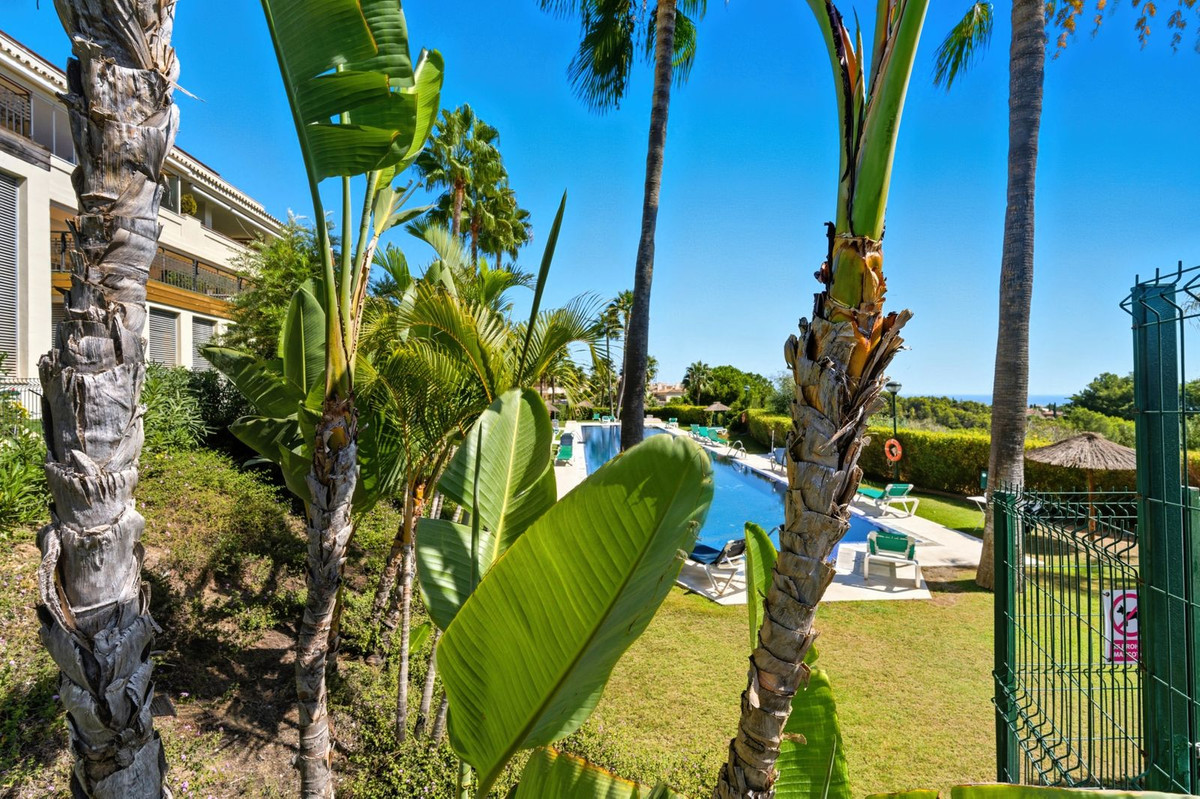 Te koop Middle Floor Apartment Costa Del Sol Sierra Blanca € 1.250.000,-