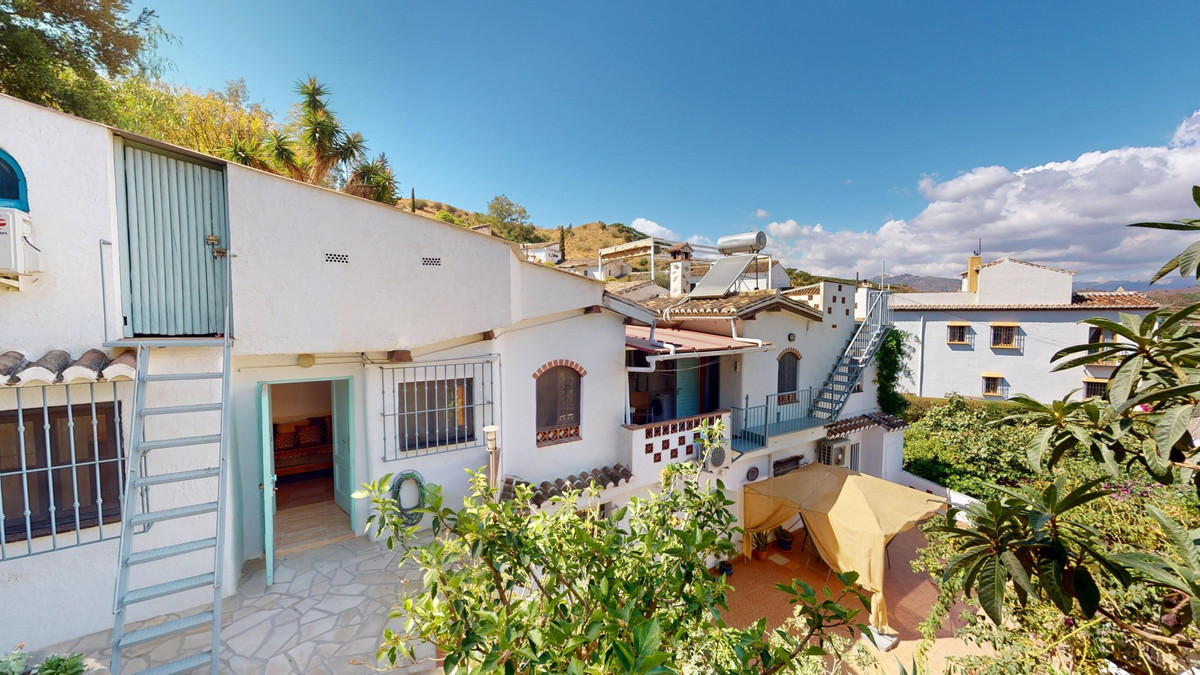 Te koop Vrijstaande Villa Costa Del Sol Vélez-málaga € 280.000,-