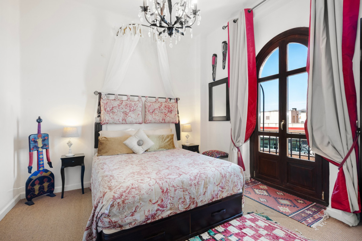 Te koop Middle Floor Apartment Costa Del Sol Málaga € 1.100.000,-