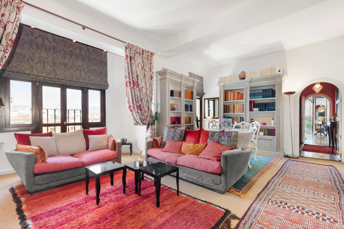 Te koop Middle Floor Apartment Costa Del Sol Málaga € 1.100.000,-