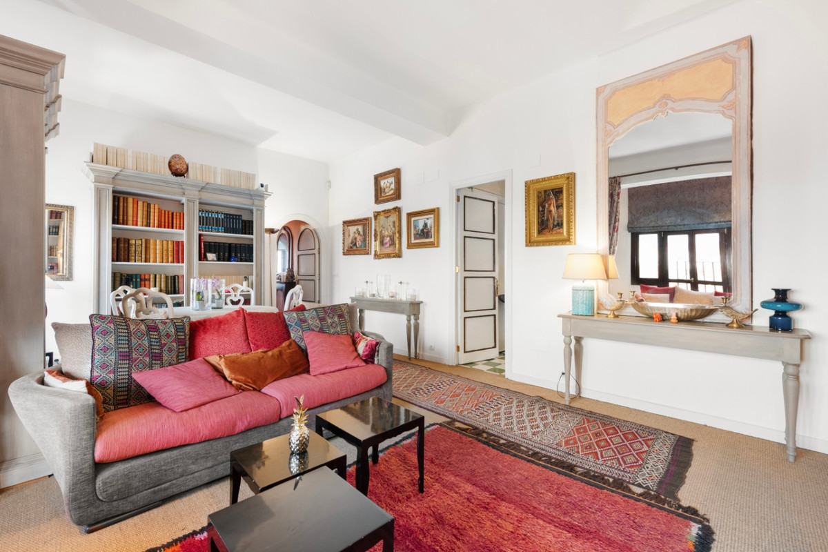 Te koop Middle Floor Apartment Costa Del Sol Málaga € 1.100.000,-