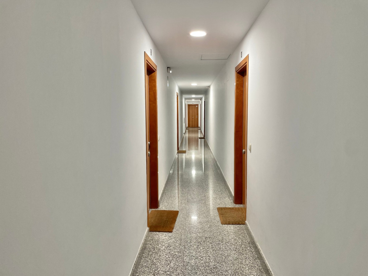 Te koop Middle Floor Apartment Costa Del Sol Málaga € 462.000,-