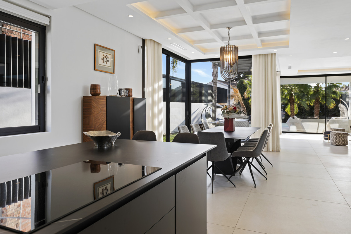 Te koop Vrijstaande Villa Costa Del Sol San Pedro De Alcántara € 2.400.000,-