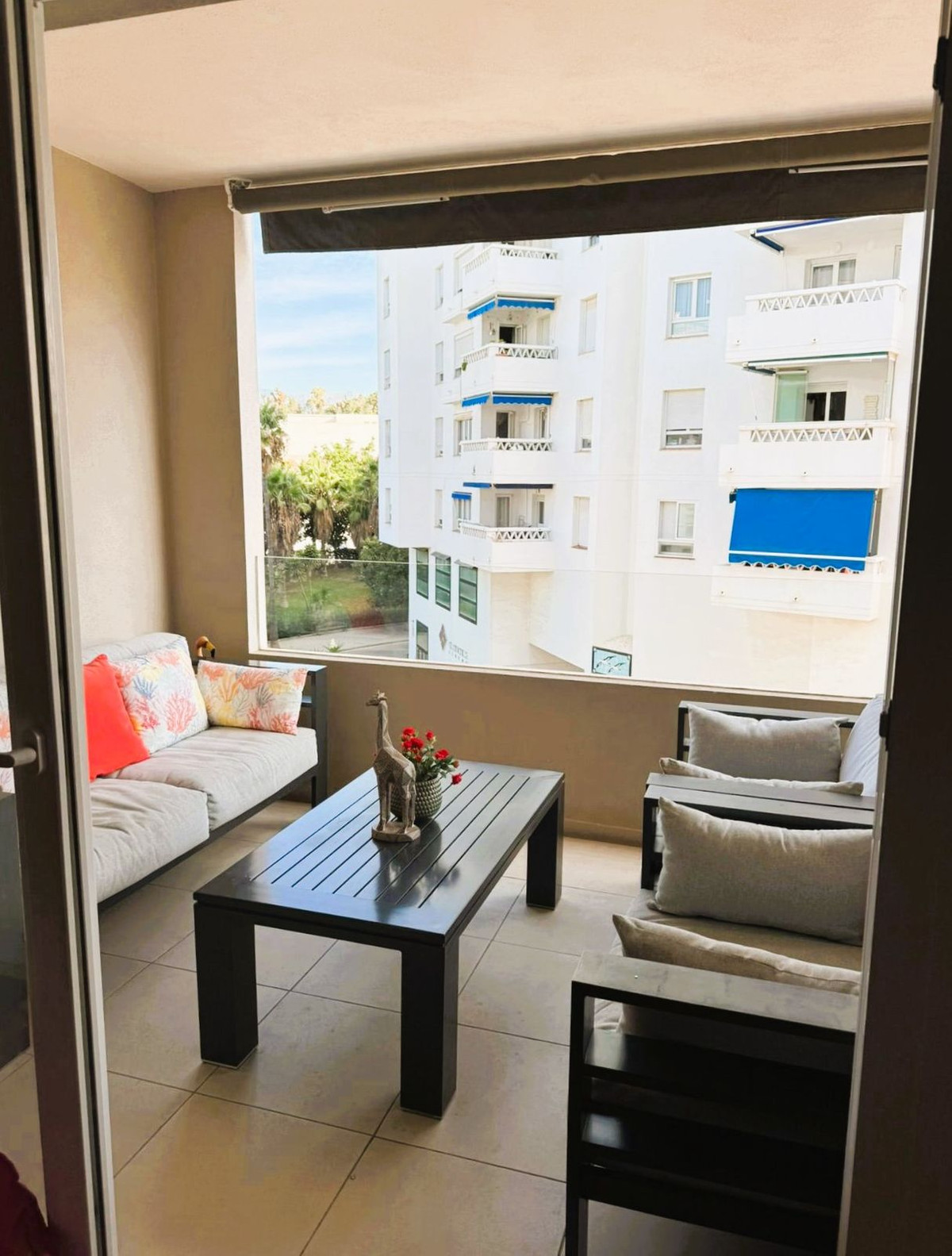 Te koop Middle Floor Apartment Costa Del Sol La Campana € 449.000,-