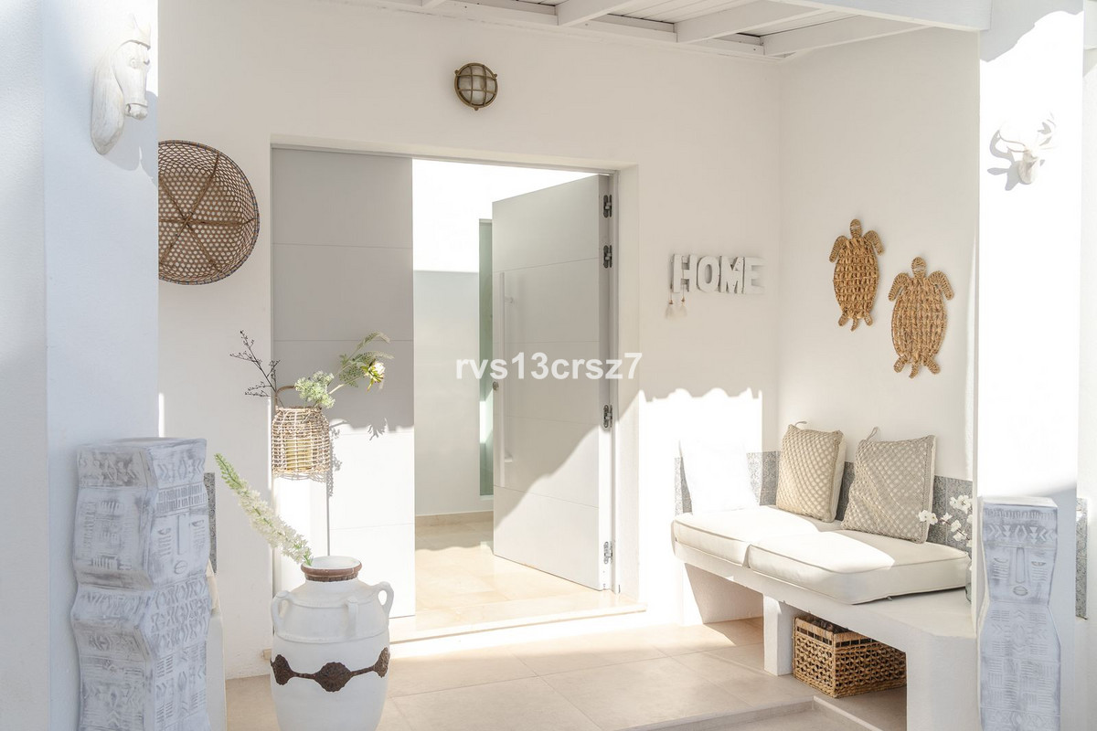 Te koop Vrijstaande Villa Costa Del Sol El Rosario € 1.649.000,-