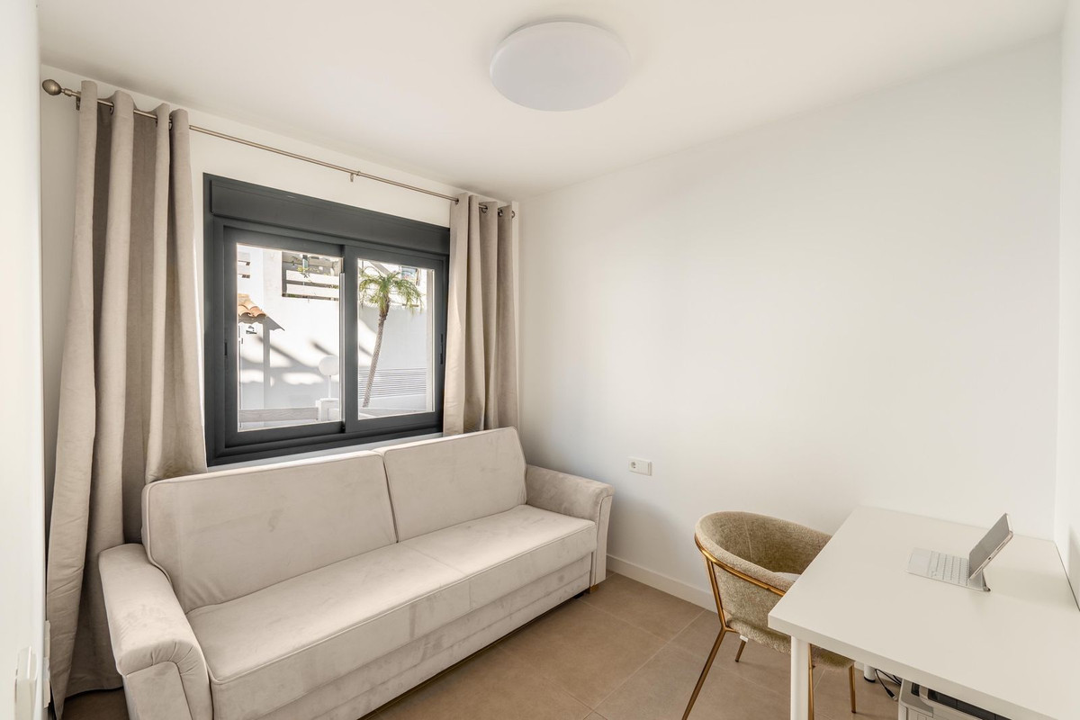 Te koop Herenhuis Costa Del Sol El Paraiso € 695.000,-