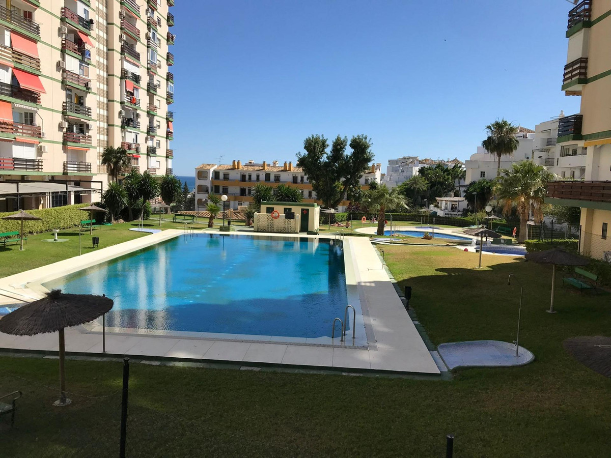 Te koop Middle Floor Apartment Costa Del Sol Benalmadena € 210.000,-