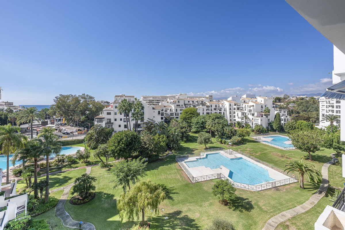 Te koop Penthouse Duplex Costa Del Sol Puerto Banús € 3.000.000,-