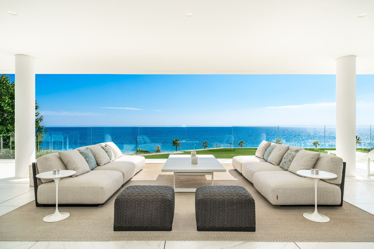 Te koop Middle Floor Apartment Costa Del Sol New Golden Mile € 6.800.000,-