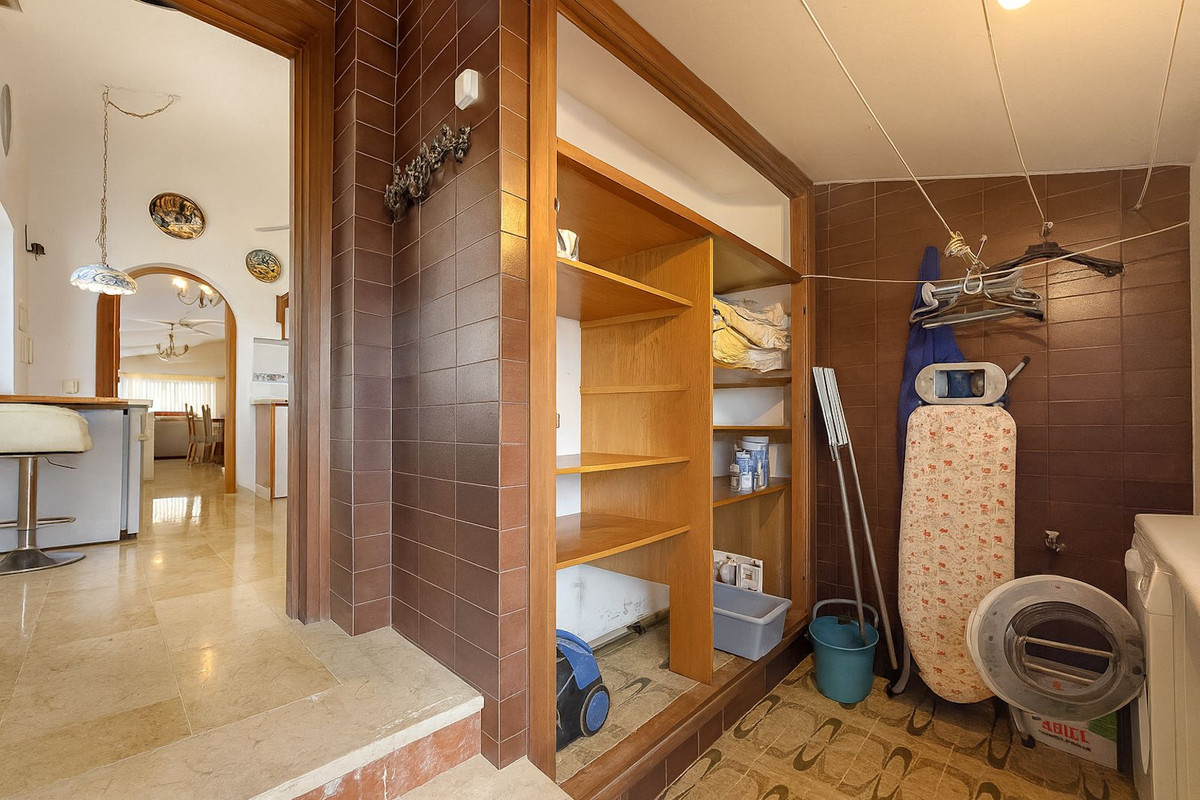 Te koop Vrijstaande Villa Costa Del Sol Cerros Del Aguila € 720.000,-