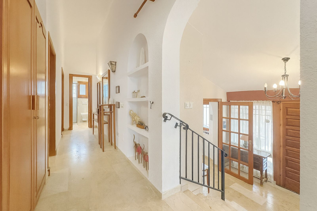 Te koop Vrijstaande Villa Costa Del Sol Cerros Del Aguila € 720.000,-