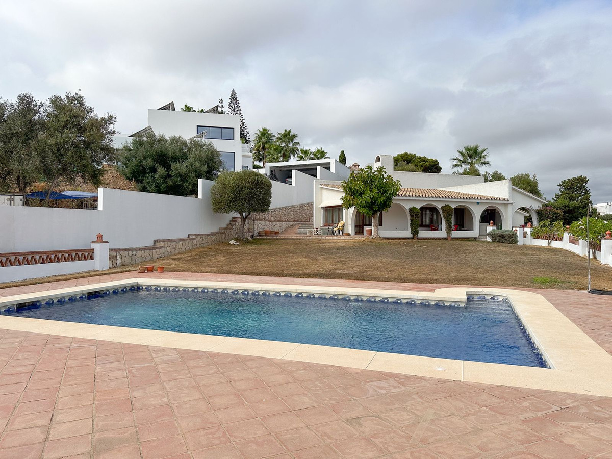 Te koop Vrijstaande Villa Costa Del Sol Cerros Del Aguila € 720.000,-