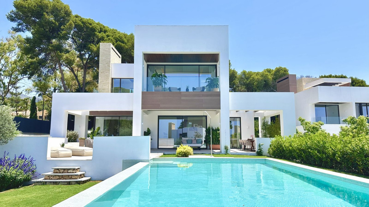 Te koop Vrijstaande Villa Costa Del Sol Marbella € 4.650.000,-