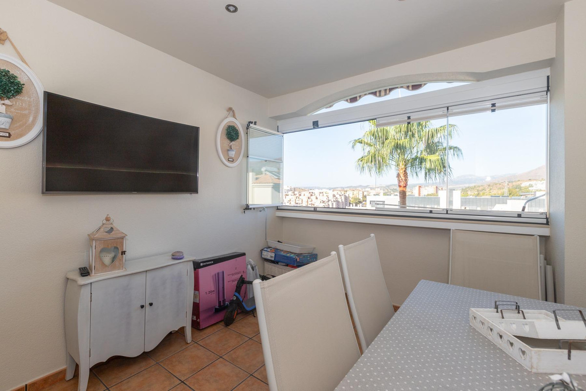 Te koop Middle Floor Apartment Costa Del Sol Estepona € 395.000,-