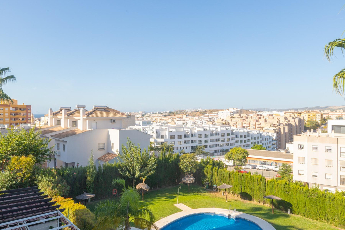 Te koop Middle Floor Apartment Costa Del Sol Estepona € 395.000,-