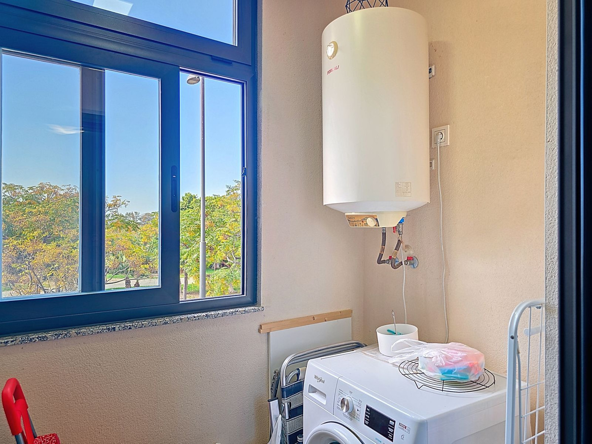 Te koop Middle Floor Apartment Costa Del Sol Torre Del Mar € 339.000,-