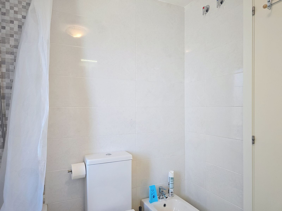 Te koop Middle Floor Apartment Costa Del Sol Torre Del Mar € 339.000,-