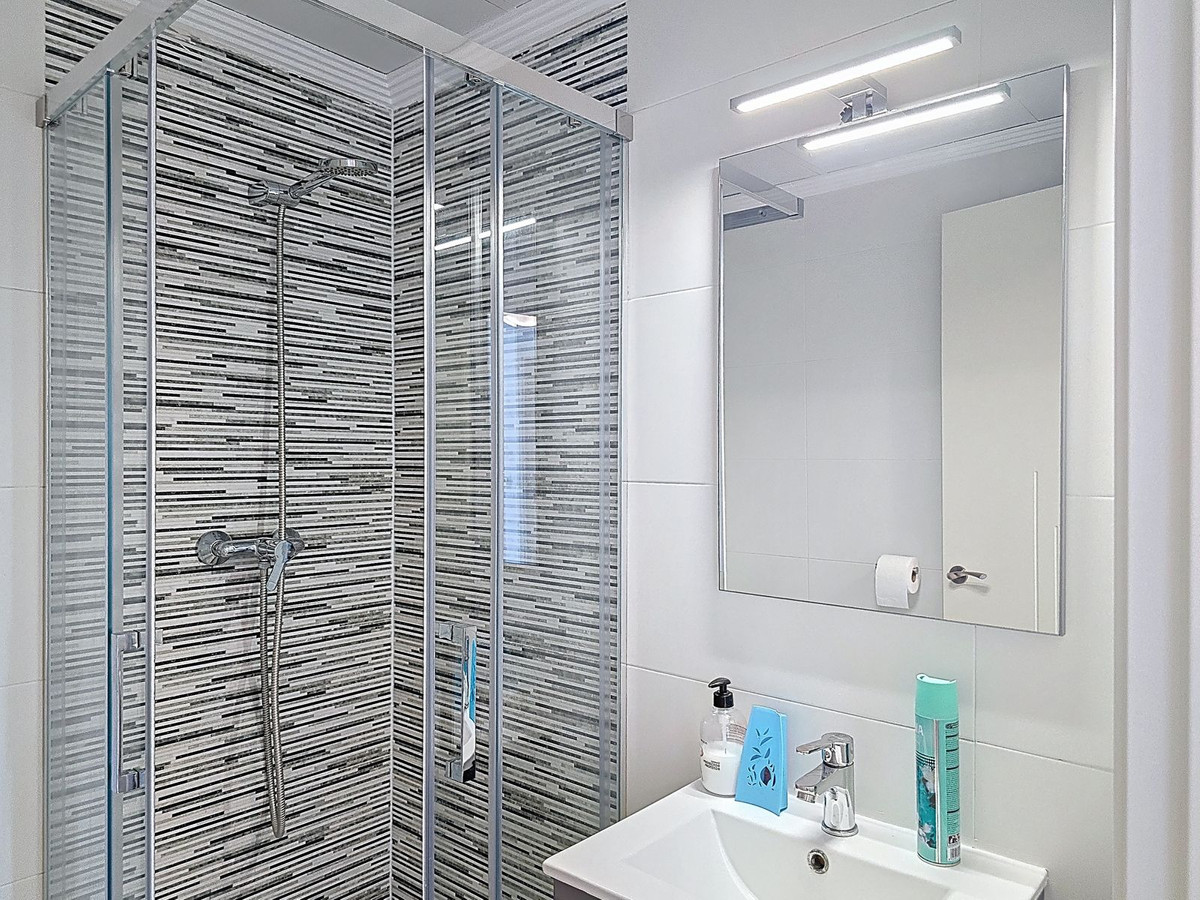 Te koop Middle Floor Apartment Costa Del Sol Torre Del Mar € 339.000,-