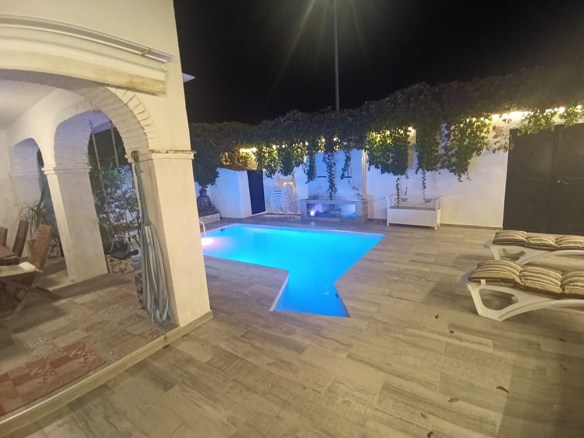 Te koop Herenhuis Costa Del Sol Estepona € 860.000,-