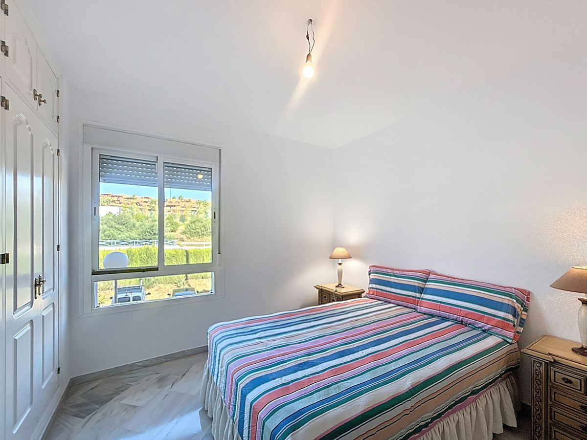 Te koop Middle Floor Apartment Costa Del Sol Estepona € 495.000,-