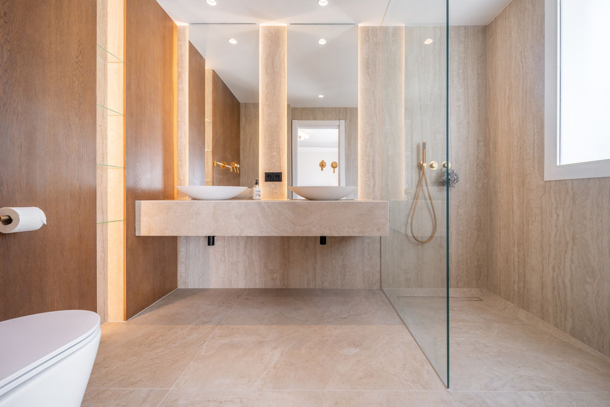 Te koop Herenhuis Costa Del Sol Nueva Andalucía € 795.000,-